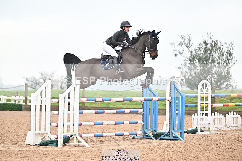 250122-140008-00550 - Cls 6 Foxhunter and 1.20m