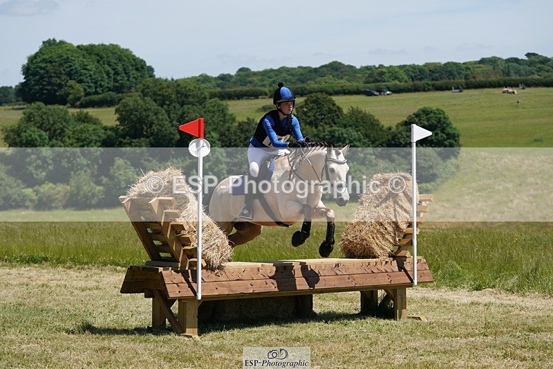 240629X-133942-3363 - 151-Issy_Baldock-CREGGS_DUN