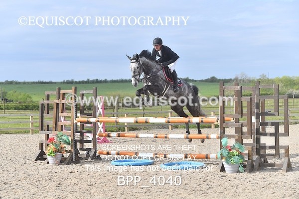 BPP_4040 - CLASS 9 - FRI - Senior Newcomers/ 1.10m Open