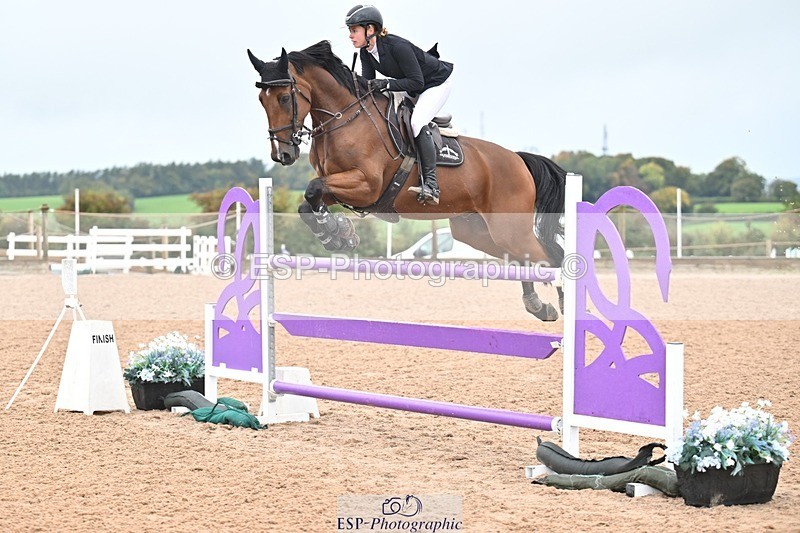 251003-134900-01217 - Cls 3 Foxhunter and 1.20m