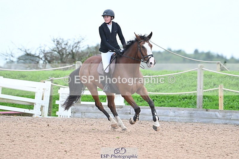 231013A-144808-02819 - Cls 9 Foxhunter & 1.20m Open