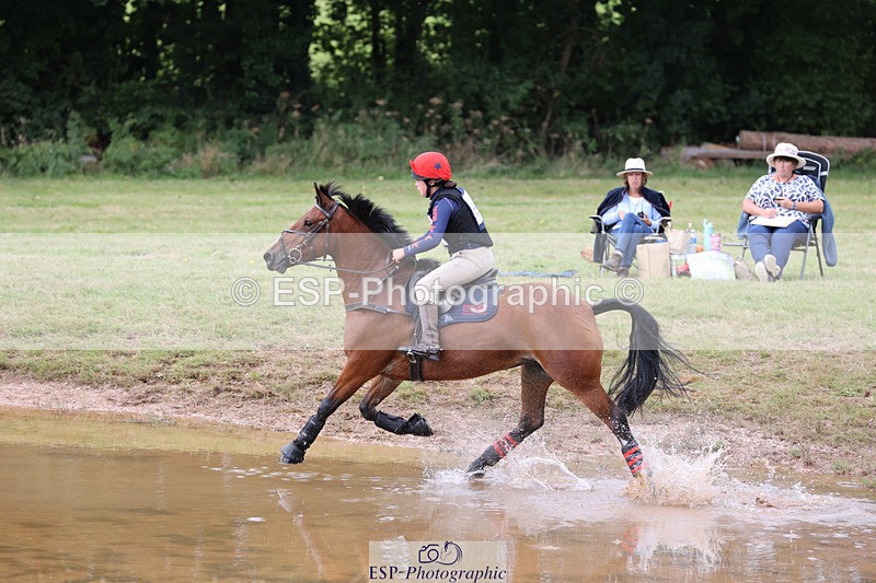 240825X-103851-31633 - 70cm XC 10.00 to 11.00