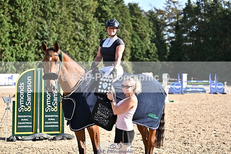260906A-163126-04709 - Cls 24 Snr Foxhunter