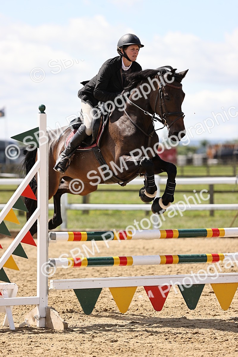 SBM_002372 - Class 9 - Senior British Novice - 90cm