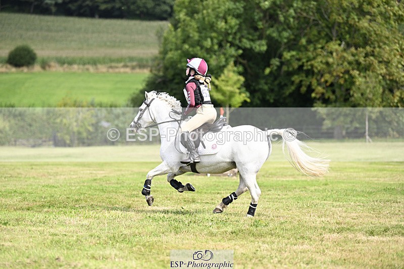 240825X-112631-32515 - 70cm XC 11.00 to 12.00