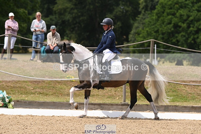 250720A-123950-10428 - 164-Dominique.Kinnaird-Perry-Pallas.Vanquish