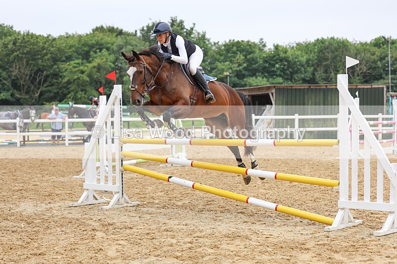 3E7A6318 - Class 8: Senior Newcomers/1.10m open