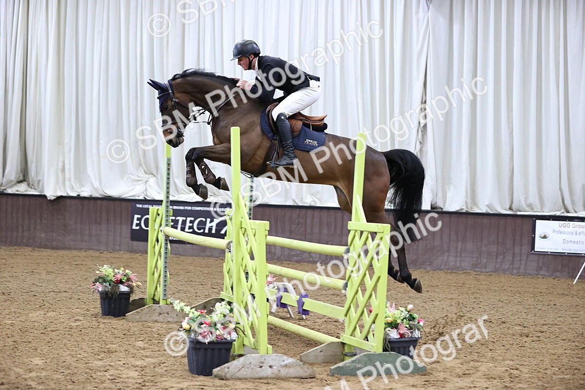 SBM_001513 - Class 4 - Senior Newcomers - 1.10m Open