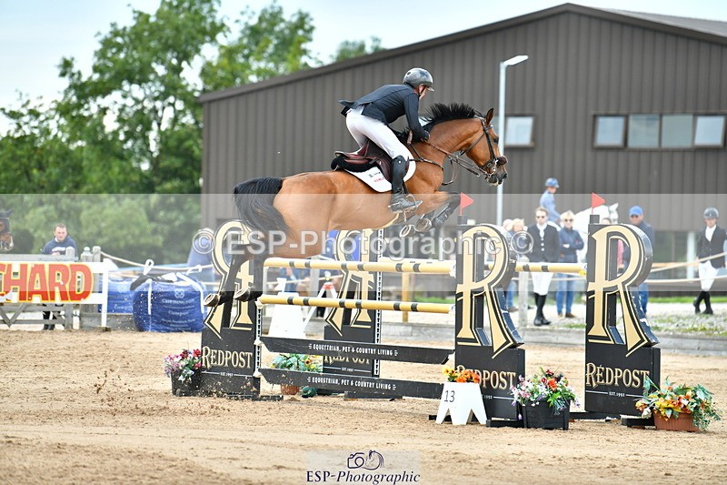 230720A-150854-03728 - Cls 9, 2 Star Big 1.40m Start to break