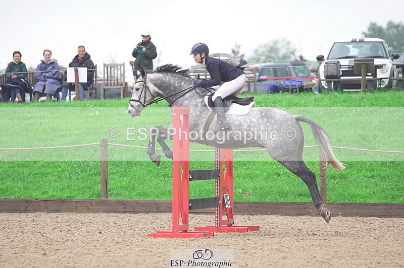 231017A-160104-07722 - Cls 31 Snr 1m Derby