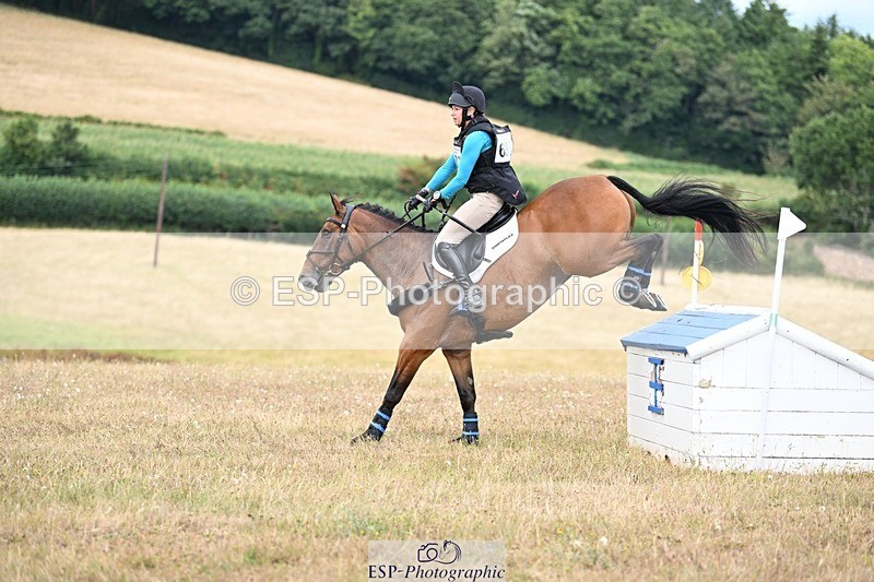 250803A-155616-16429 - O-687-Christina.Wiederkehr-KILLINAS.OISIN