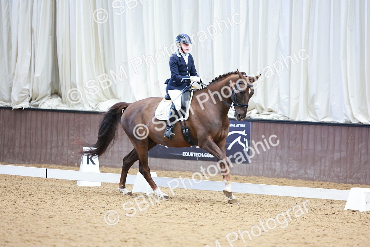 0B8A4905 - Class 11 - M5