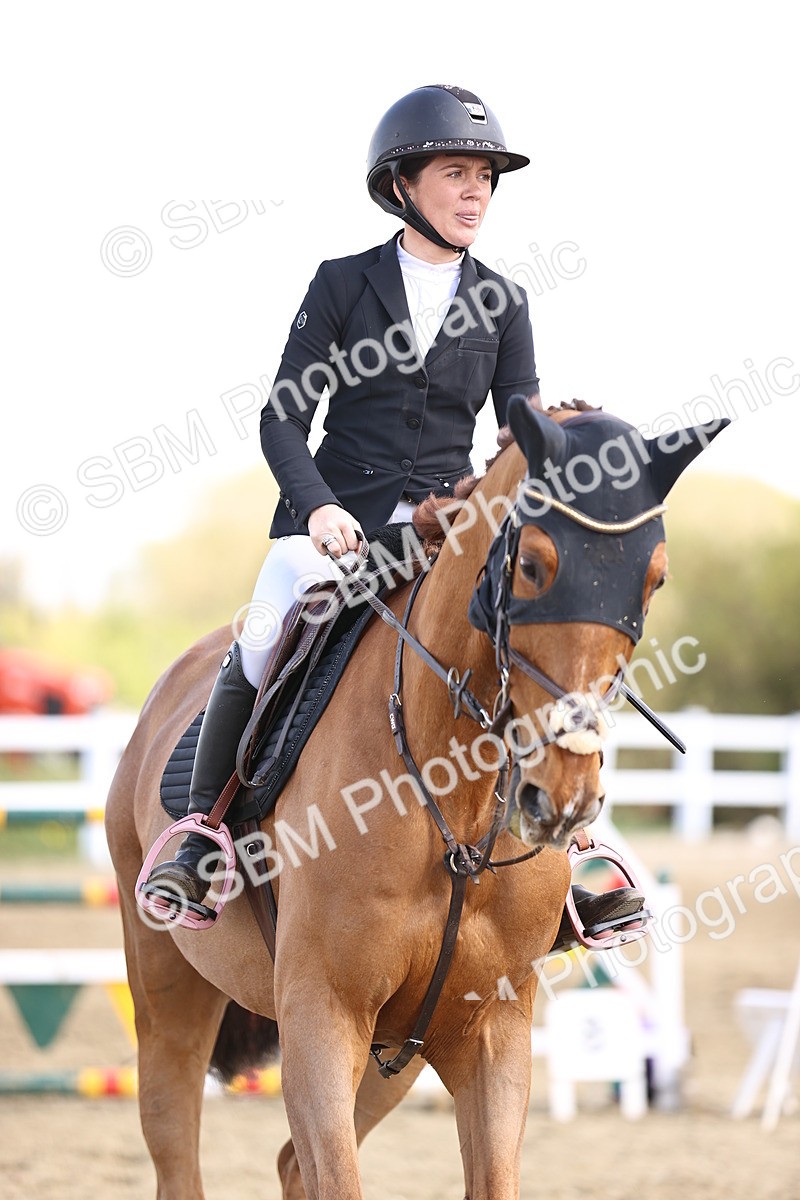 SBM_004293 - Class 17 - Senior Newcomers - 1.10m