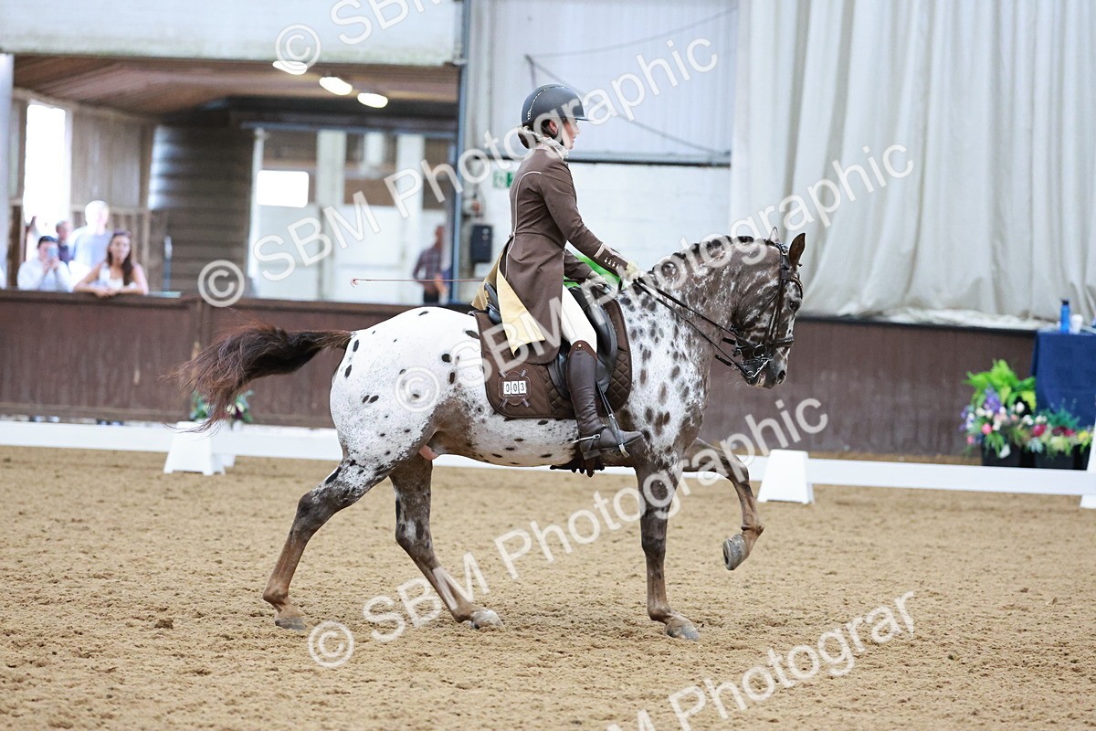 SBM_016599 - Class 5 - FEI INT II - 17.24-18.20