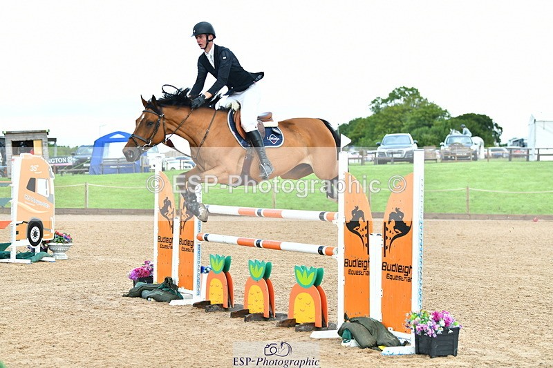 230723A-095214-10682 - Cls 4, 2 Star Small 1.30m