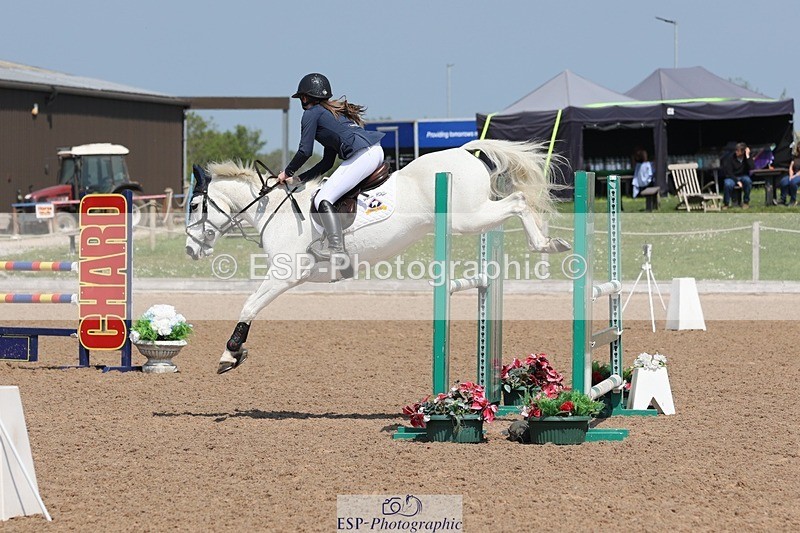 250503-120952-00939 - Cls 9 Pony Foxhunter and 1.10m Open