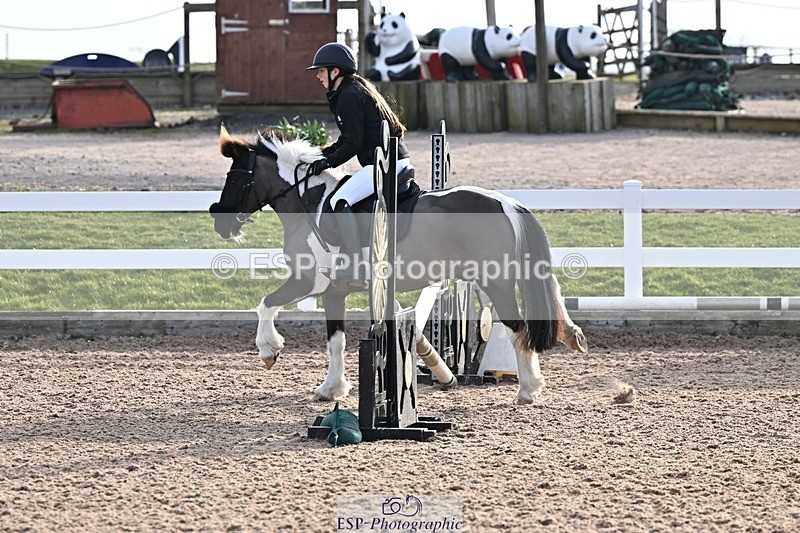 250308-090435-00829 - Cls 19-21 CR, Club and Schools 60cm