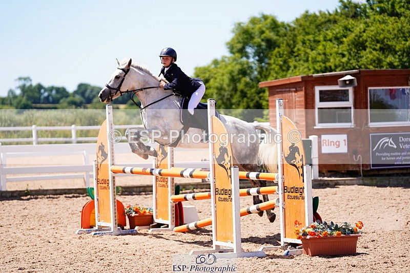 240629A-120910-05217 - Cls 18 Newcomers and 1m Open