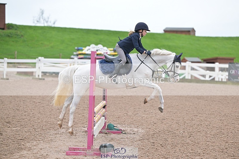 251116-100553-01104 - Cls 2 Pony Intro 70cm