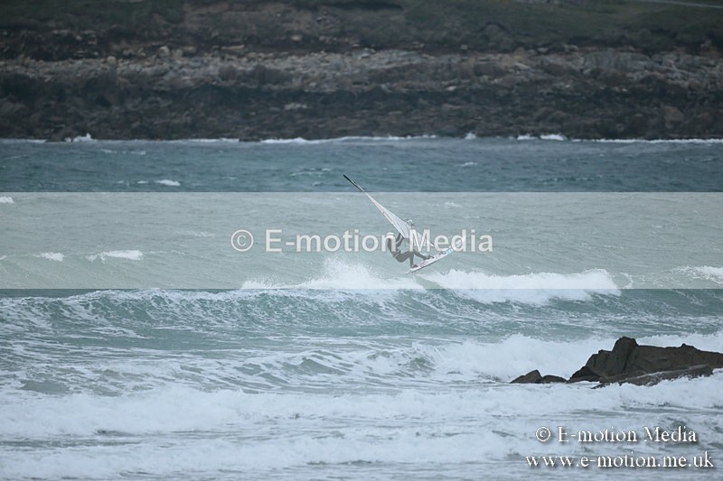 WS 030413-22 - Windsurfing