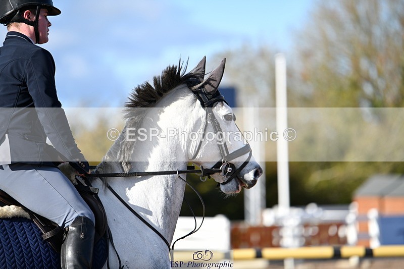 231110A-135709-00718 - Cls 5 Newcomers & 1.10m Open