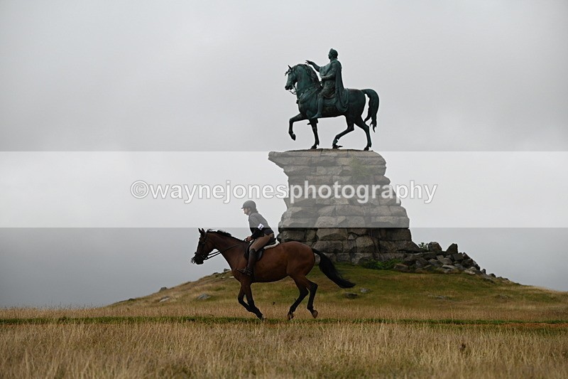 DSC_1745 - Time at Statue 12:13 to 12:32