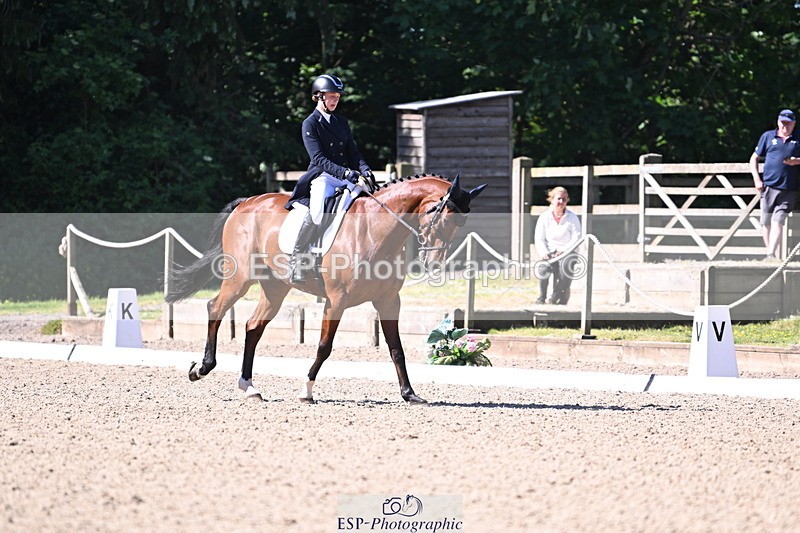 250522A-095559-02779 - A-009-Clementine.Crosthwaite.Eyre-LYJADOR