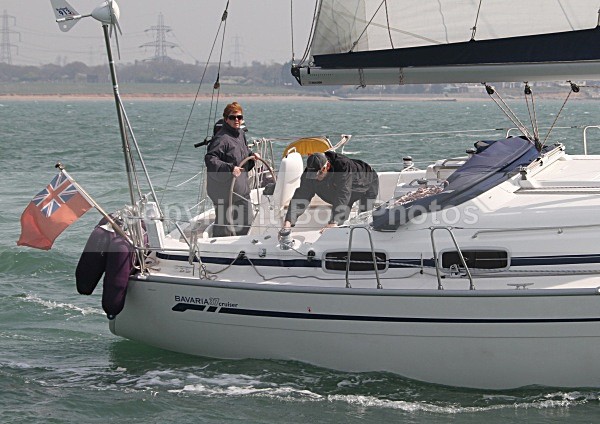 100424 HAPPY FEET IMG_3014jpg - Sailboats - monohull