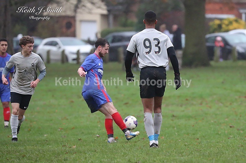 9KJS2820 - Pitch 1. AFC Spinney vs FC TEQ. 2025-12-07 Abington Park.