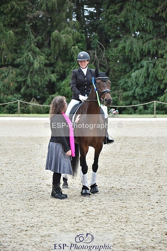 230813-182006-08837 - Medium Silver Presentations