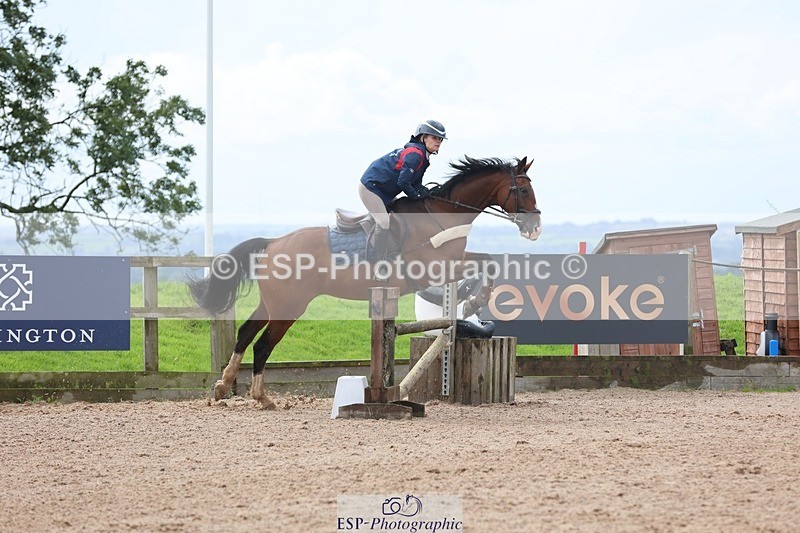 250911-142353-02423 - Cls 5 Chard Snr 90cm Speed Derby