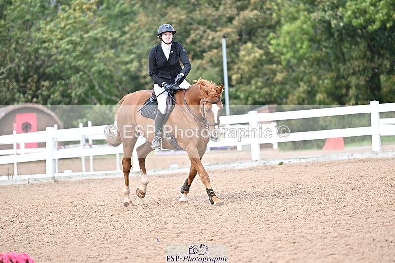 241004A-140517-02452 - Fri 11 1.10m amateur Quals