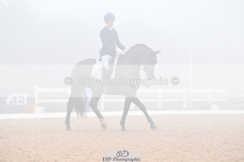 240217A-142751-03437 - 163-Anna.Johannson-Diamond.Bar