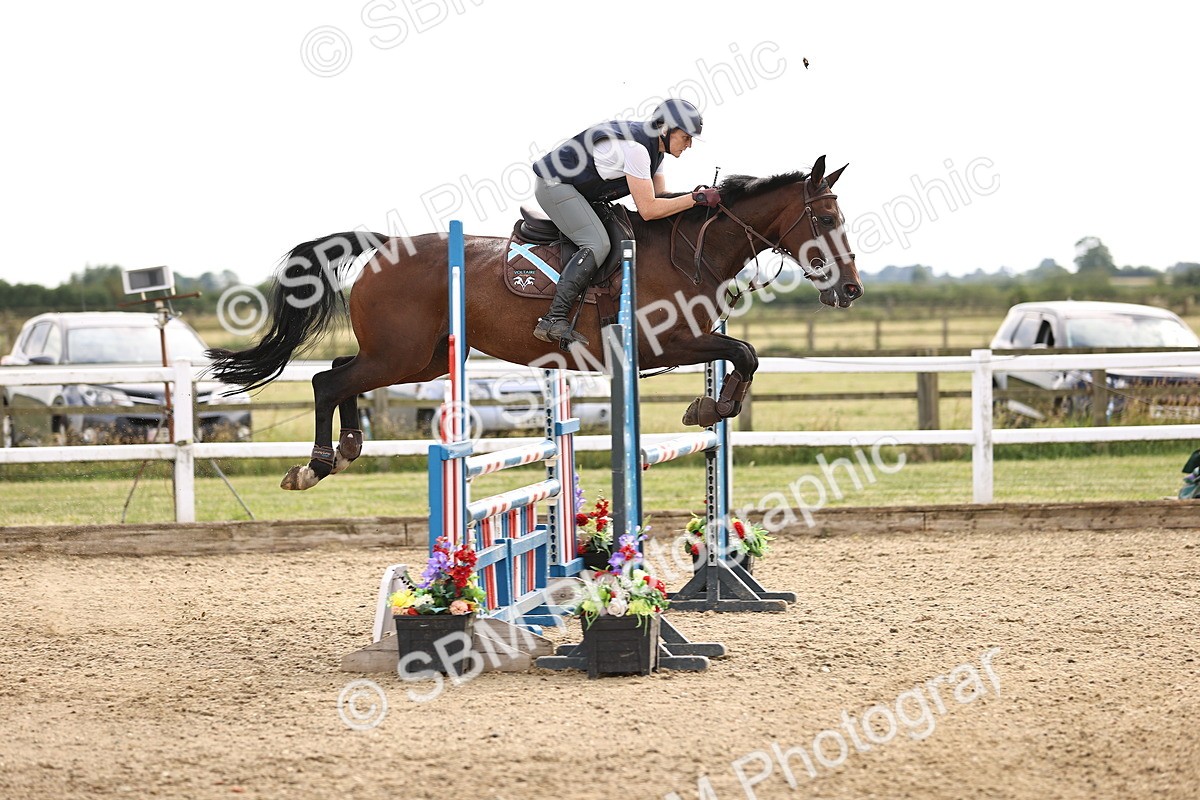 SBM_002387 - Class 18 - Ariat Senior British Novice- 90cm Open