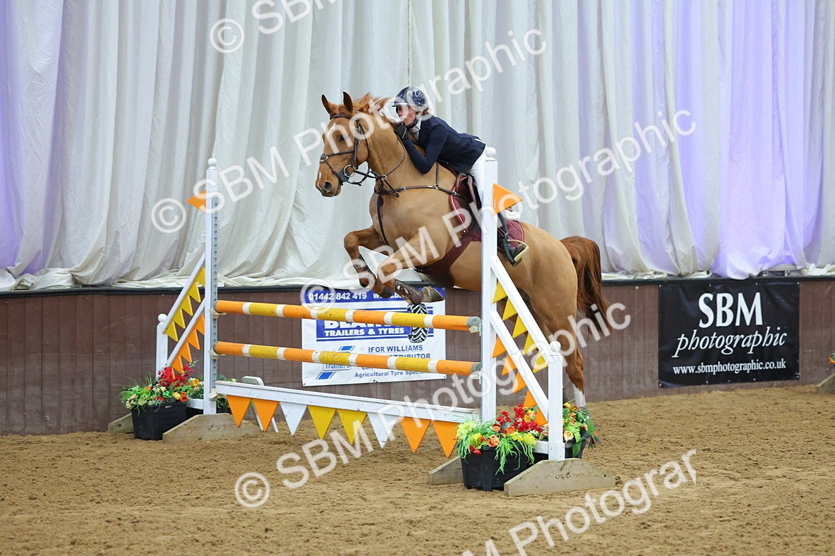 SBM_009981 - Class 21 - Nupafeed Supplements Senior Discovery/ 1m Open - First Round (1.00m)