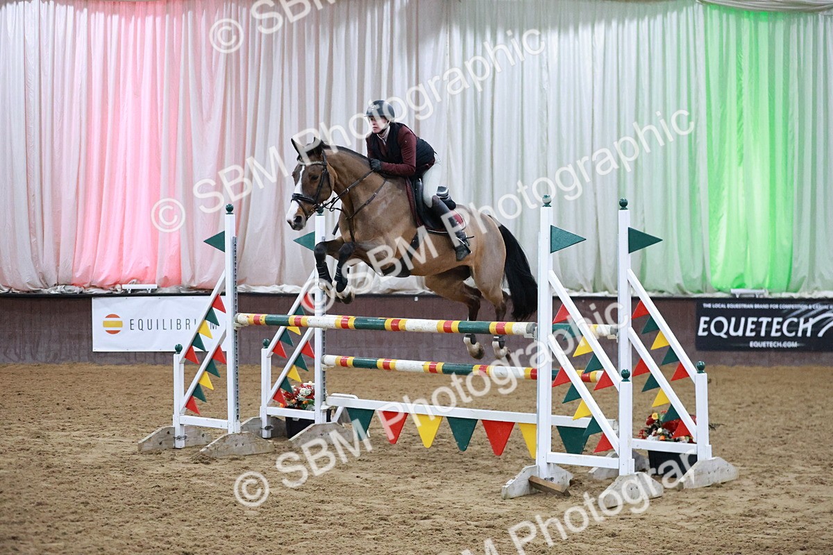 SBM_001369 - Class 5 - Senior Foxhunter 1.20m
