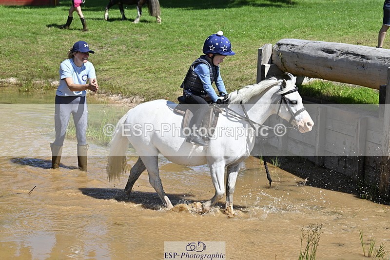 240728B-111609-01363 - Gemma's Group XC