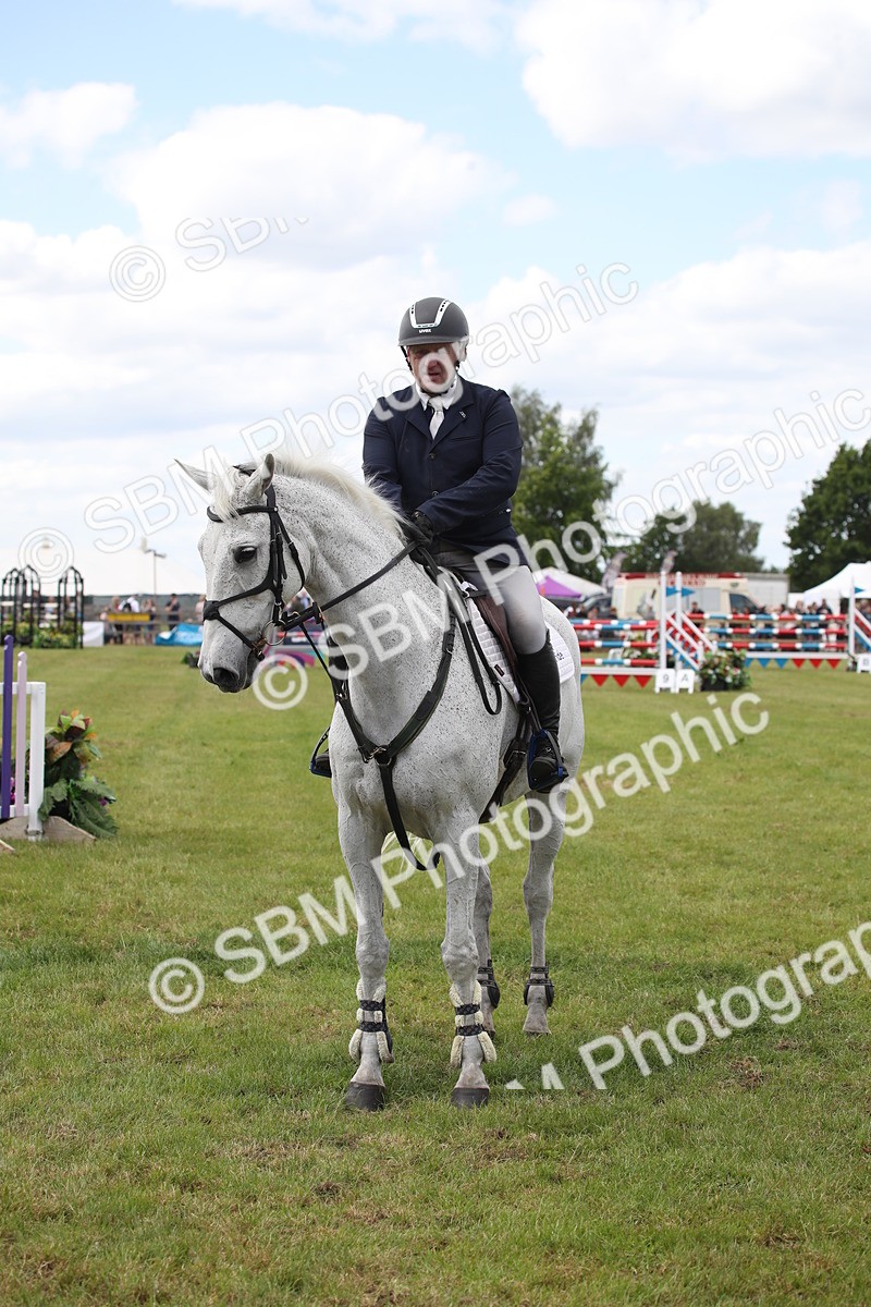 SBM_17554 - Class 208 - Senior Foxhunter 1.20m Open