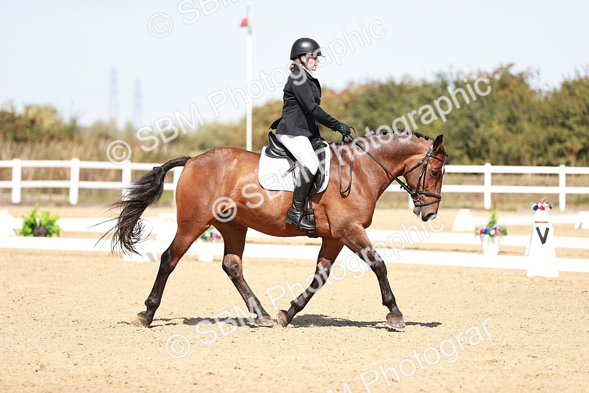 SBM_004901 - Class 12 - Novice 5 - 12.02-12.44