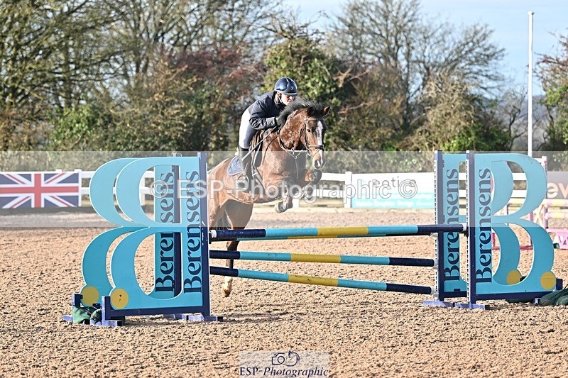 251126-094033-00052 - Cls 0 + 1, Clear Round, British Novice and 90cm