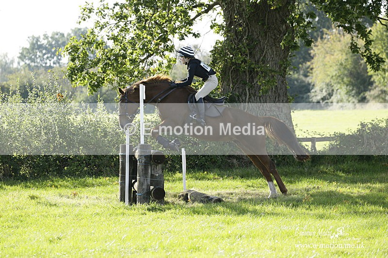  WWHT 171021 3596 - Intermediate Pairs (0.90m)  17/10/21