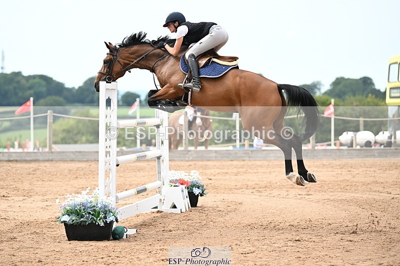 240801A-142312-01956 - Cls 4 Chard 7 Yr Old Championships