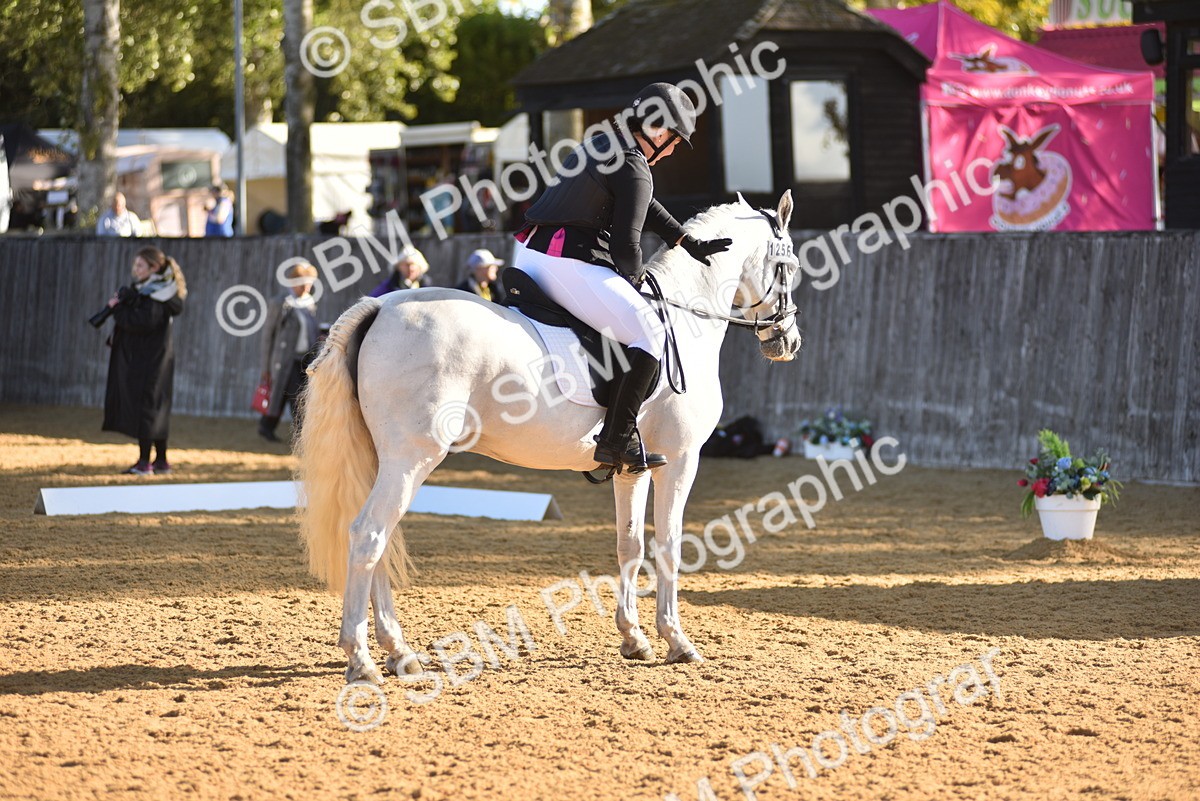 SBM_15755 - D4 - Small Tour Championship Intro 4