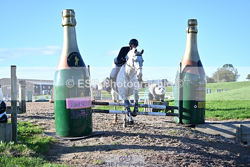 240912A-174718-02758 - Cls 7 Snr 90cm Open Speed Derby