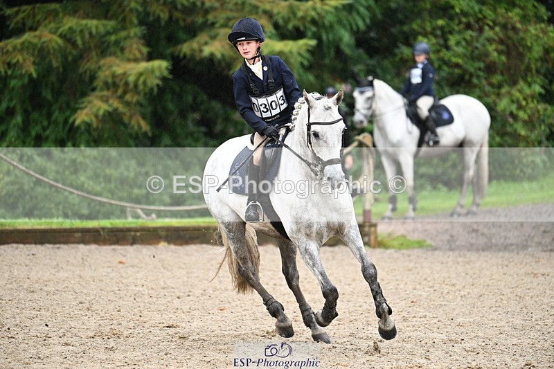 240824X-092913-23194 - 70cm Round 2 9.30 to 10.30