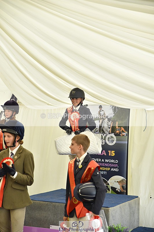 240824X-000000-30530 - D80 and 80cm SJ Presentations