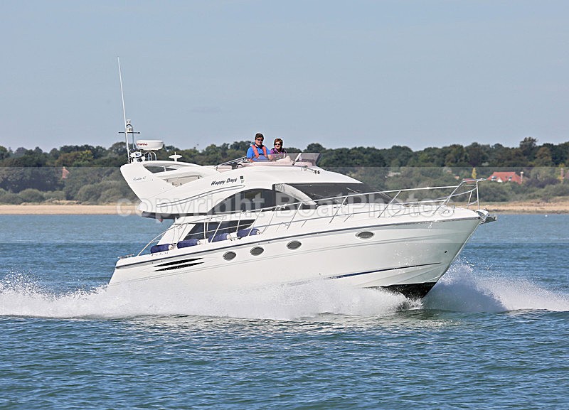 160826 HAPPY DAYS - PHANTOM 40 Y92A5928 - Flybridge Cruisers