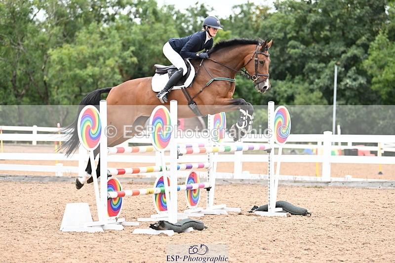 250820B-131509-00736 - Cls 4 Newcomers and 1.10m Open