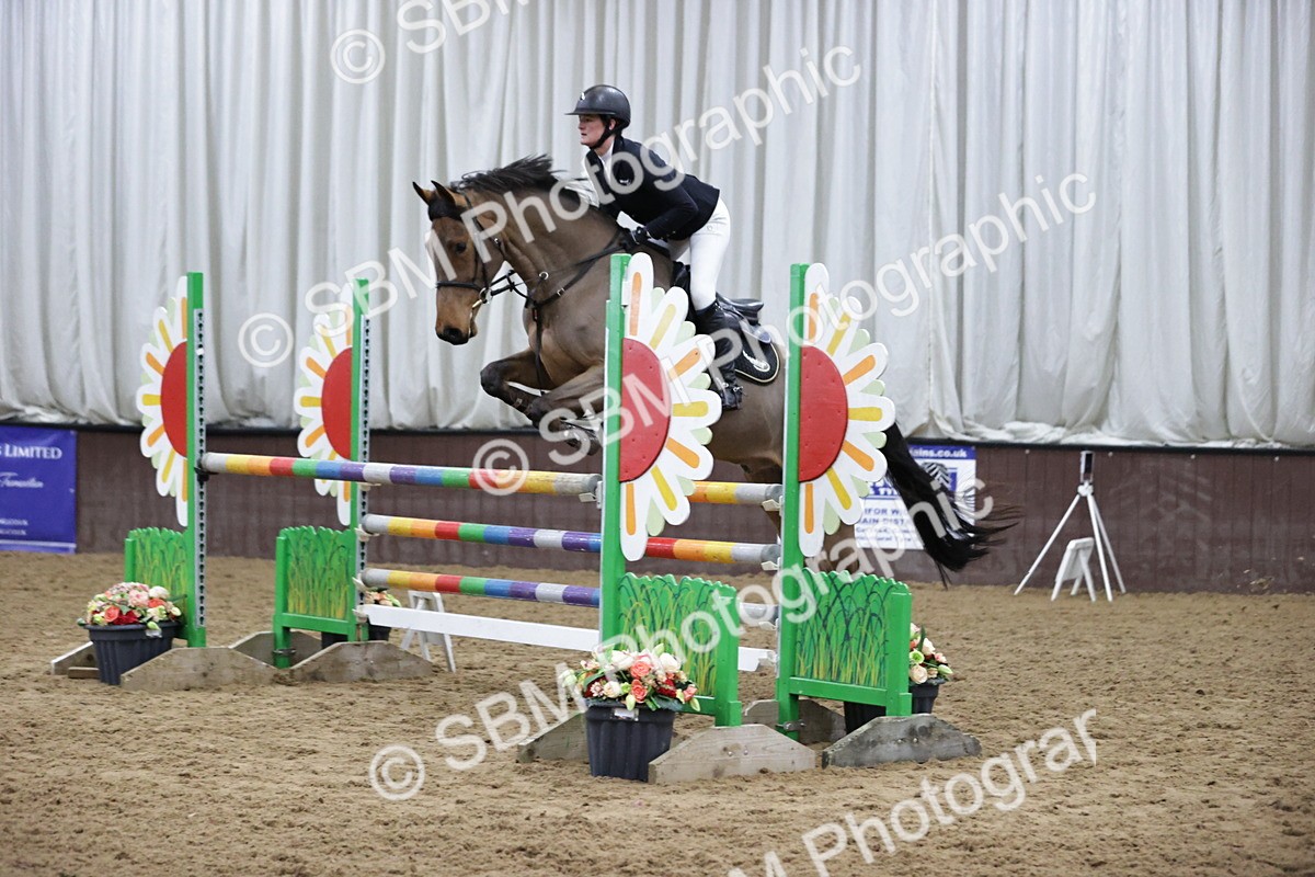 SBM_001362 - Class 4 - Senior Newcomers/ 1.10m Open