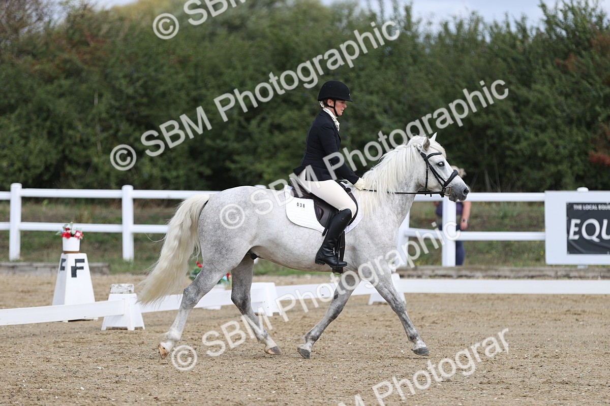 SBM_001469 - Class 2 - Intro 4 Champs - 10.56-11.44